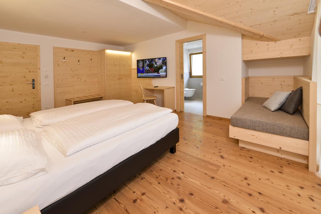 King Room Mountain View